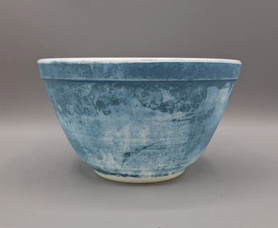 Pyrex #401 Primary Blue Nesting Mixing Bowl, 1-1/2 pint 5-1/2" Diameter , Vtg - Image 1 of 4