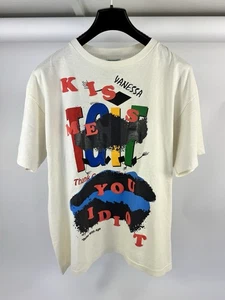 Better With Age- Kiss Me Print T-Shirt Size: L - Picture 1 of 7
