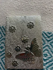 Butterfly mirror compact silver  - Picture 1 of 4