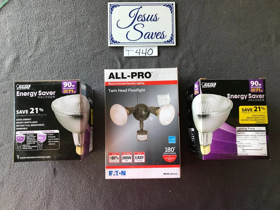 MS185 Twin Head Motion Activated Outdoor Flood Light by Halo Led Bulbs    T440 - Image 1 of 1