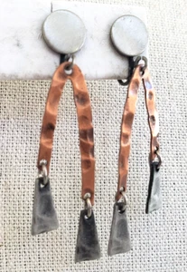 Pendientes Clip Vintage Boho Mezcla Metales Martillados Tono Cobre y Plata 2-3/8" - Imagen 1 de 6