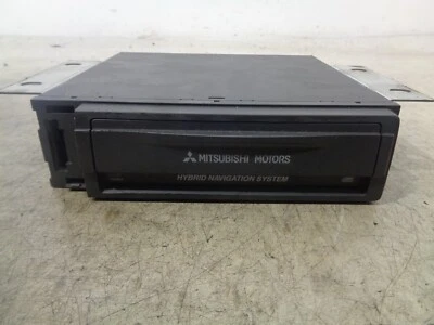 2005 MITSUBISHI SHOGUN 3.5 GDI HYBRID NAVIGATION SYSTEM DVD PLAYER MZ312357 - Image 1 of 2