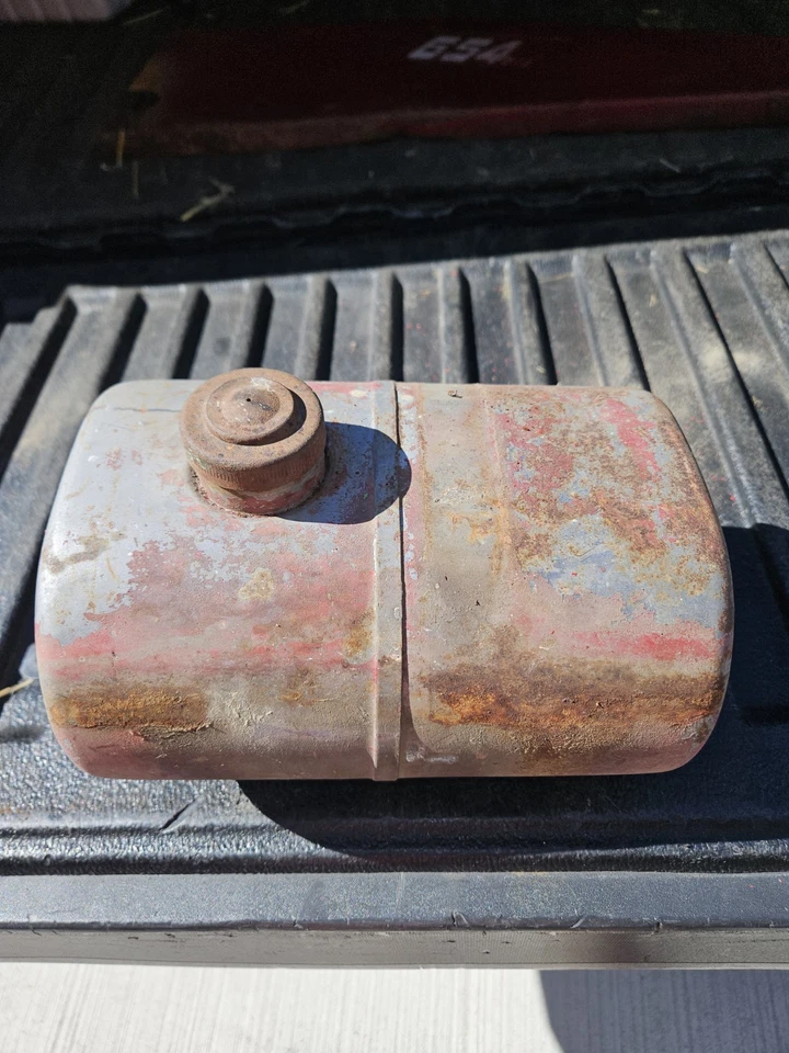 Wheel Horse 654 Gas Tank 603 604 704 Round Hood  - Image 1 of 2