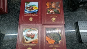 North American Hunting Club Hardcover CookBooks Lot Of 8 - Bild 1 von 3