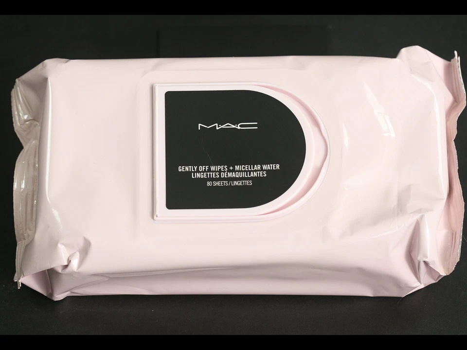 MAC 80 SHEETS GENTLY OFF + MICELLAR WATER WIPE (B79) - NEW IN PACKAGE - Image 1 of 1