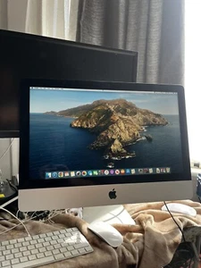 Apple iMac 21.5 "inch" Desktop - ME086LL/A (August, 2013) - Picture 1 of 2