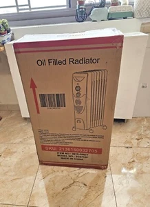 1,5K Electric Oil Filled Radiator Heater, w/ Thermostat   Model ZC0715F, Gray - Picture 1 of 6