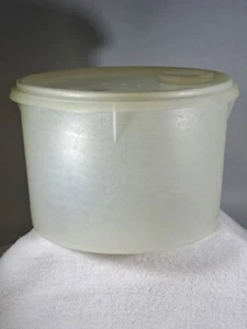 VINTAGE TUPPERWARE Bote con Tapa (12 Tazas) Con Caño para Verter - Imagen 1 de 3