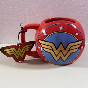 DC Comics Wonder Woman Sign Mug 3D Coffee Mug 300ml New with Tags - Imagen 1 de 3