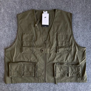 Nike Life Utility Weste FN3214-325 Cargo khaki XL lockere Passform Weste $ 175 neu mit Etikett - Bild 1 von 14