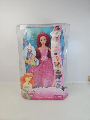 Mattel Disney Princesa Ariel 2010 Cuento de Hadas Celebraciones Vestido de Baile Muñeca Sorpresa Foto 1 de 4