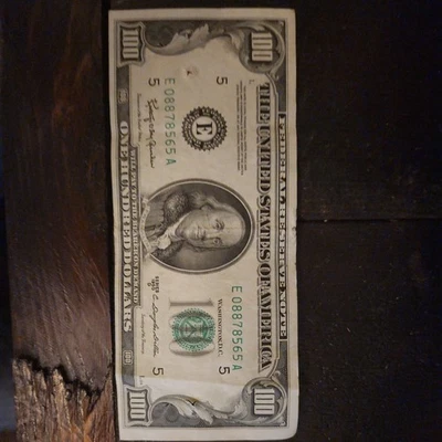 $100 Dollar Bill 1950 D lightly circulated Federal Reserve Note E 08878565 A  - Image 1 of 2