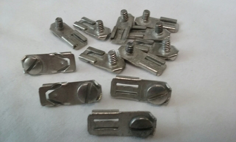 MOUNTING TERMINAL CONVERTORS SEALBEAM BULBS - Image 1 of 1