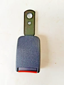 VW TRANSPORTER T4 FRONT SEATBELT CATCH / BUCKLE from 1996 to 2004 - Picture 1 of 3