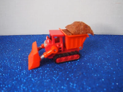 Figura de acción Bob The Builder Muck Pull Back rojo camión volquete Hasbro de colección Foto 1 de 4