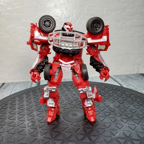 Hasbro Transformers Dark Of The Moon Specialist Ratchet Deluxe 5" Action Figure Cover
