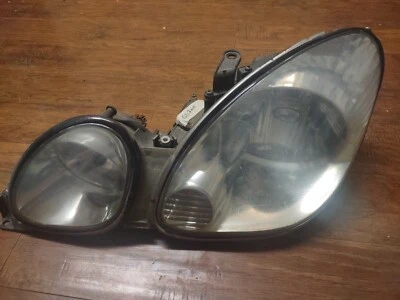 2001 年至 2005 年雷克萨斯 GS430 Gs300 左驱动器 Lh 车头灯卤素原始设备制造商 F7313 DG1 — 第 1/2 张图片