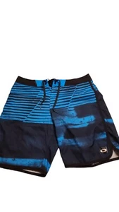 Oakley Board Shorts Mens 33 Blue Print Swimming Trunks Mesh Linerless Swim - Picture 1 of 3