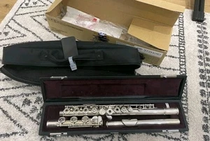 YAMAHA FLUTE - YFL 372H w/STERLING SILVER Head, B foot / Update - Picture 1 of 5