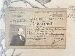 Ancienne Carte du combattant - 1918 - Arras Pas de Calais - militariat - Foto 1 di 2