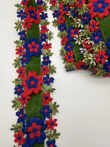 Vtg Red Blue Flower Edging Trim Green Velvet Ribbon 2"x132" (11 Ft) Floral Lace - Picture 1 of 5
