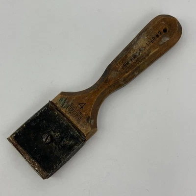 Vintage Big Hand Scraper #2 w/4 Cutting Edges - Image 1 of 4