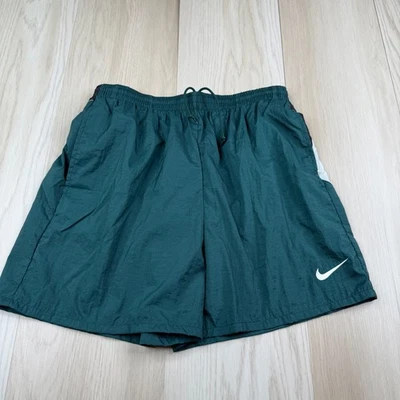 Bañador de nailon Swoosh verde vintage años 90 Nike para hombre pantalones cortos de 5" talla L Foto 1 de 4