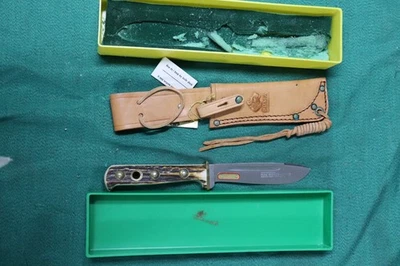 NEW NOS  PUMA Germany rare 6393 SKINNER hunting knife, sambar stag, - Image 1 of 4
