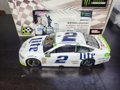Brad Keselowski 2017 Talladega Win doble autografiado 1/24 diecast 1 de 877 Foto 1 de 4