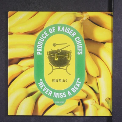 KAISER CHIEFS: never miss a beat UNIVERSAL MOTOWN 7" Single 45 RPM - Image 1 of 4