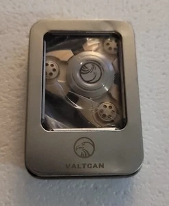 VALTCAN TRI SPINNER SPIELZEUG MIT DOSE & TASCHE *NEU* - Bild 1 von 9