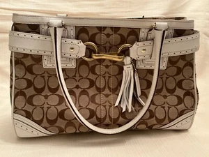 Auth COACH Hamptons Signature Large Carryall 10508 beige Cream Jacquard Leather - Picture 1 of 10