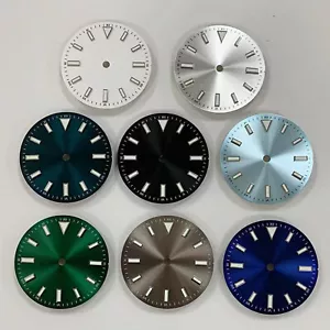 Esfera de reloj de uñas verde brillante 28,5 mm para movimiento NH35/8215/2836 - Imagen 1 de 20