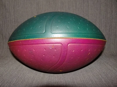 ВИНТАЖНЫЙ 1995 NERF Turbo Grip Football, РЕДКИЙ фиолетовый и зеленый, Kenner Products, 90-е - Изображение 1 из 4