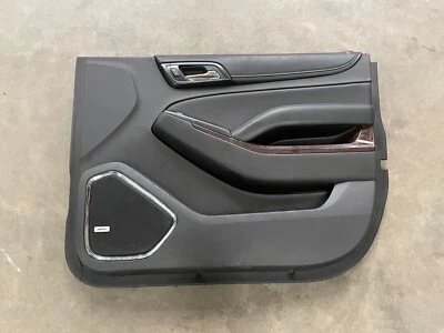 Panel de puerta lateral del pasajero delantero derecho GMC Yukon 15-20 negro 1415 OEM Foto 1 de 4