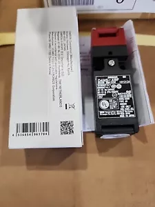 New OEM OMRON Door Safety Switch P/N D4NS-4BF - Picture 1 of 5