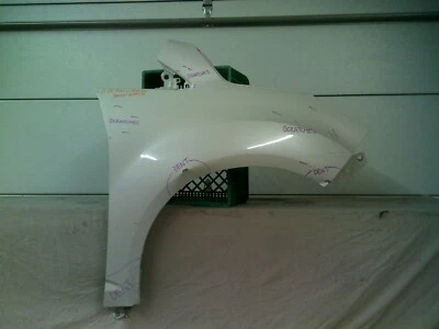 2013,2014,2015,2016,2017,2018 Ford C-Max Fender RH OEM  Foto 1 de 4