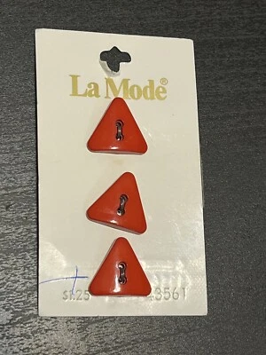 La Mode Triangle Flat Red Buttons 3 Count New On Card 19mm 3/4 W. Germany 43561 - Image 1 of 3