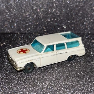 Vintage 1960’s Husky Studebaker Wagonaire Ambulance #30 Great Britain R702 - Picture 1 of 8