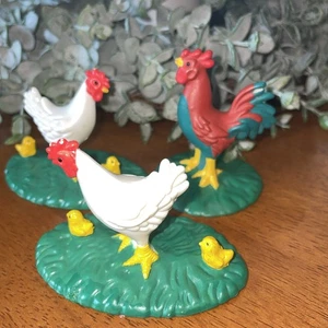 VINTAGE Tonka 1995 ROOSTERS Chickens Tonka Farm Set Animal Figures - Picture 1 of 3