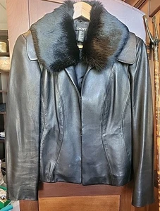 DKNY black lamb leather Women's jacket Faux Fur Collar - Picture 1 of 7