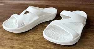Telic Z Strap Comfort Recovery Sandals Flip Flops White Size M Women’s 9 Men’s 8 - Picture 1 of 10