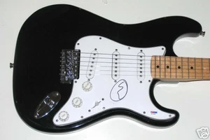 Steve Winwood Traffic Autograph Signed Guitar PSA DNA GUARANTEED AUTHENTIC NICE! - Picture 1 of 3