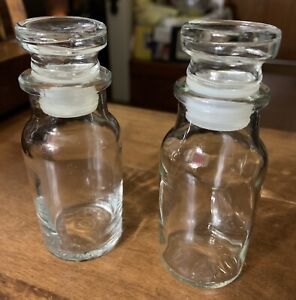 Vtg 2 Clear Glass SPICE BOTTLES JARS w CLEAR STOPPERS for Herbs Apothecary Japan