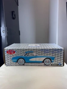 SOLIDO Blue 1958 CHEVROLET CORVETTE Hardtop Diecast Model 1:12 New- Open Box - Picture 1 of 9