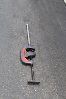 Ridgid No 44 four wheel pipe cutter 2-1/2 to 4" - Image 1 of 4