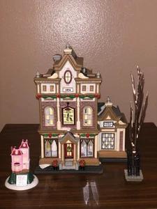Department 56 Victoria's Doll House - Bild 1 von 13