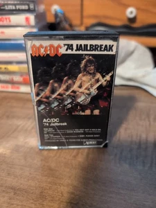AC/DC 74 JAILBREAK ALBERT RECORDINGS USA RELEASE CASSETTE - Picture 1 of 3