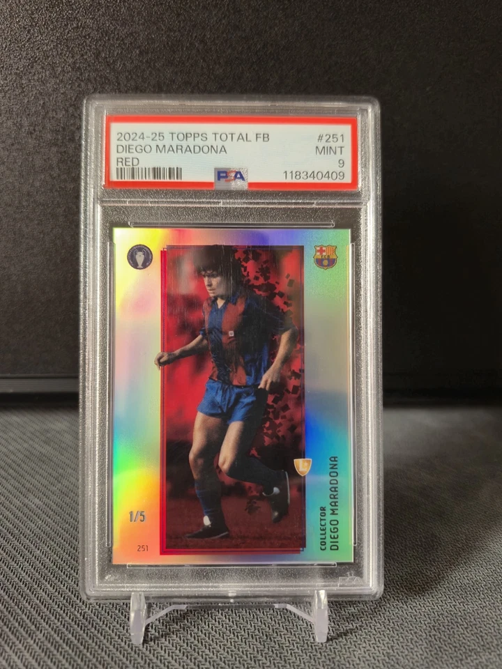 2024-25 TTF Diego Maradona FC Barcelona Collector Series  Chrome  /5 RED PSA 9  - Imagen 1 de 2