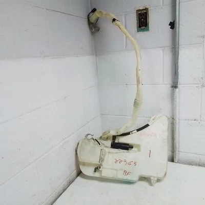 Arandelas de faros de depósito de lavado para BMW 640i 955208 12-19 Foto 1 de 3